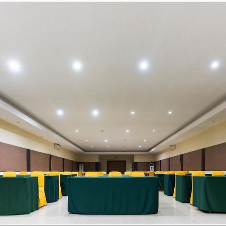 Reddoorz Plus @ Hertasning Area Μακασάρ Εξωτερικό φωτογραφία
