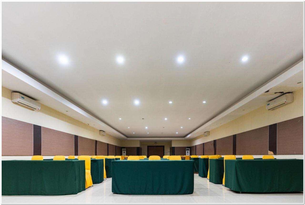 Reddoorz Plus @ Hertasning Area Μακασάρ Εξωτερικό φωτογραφία