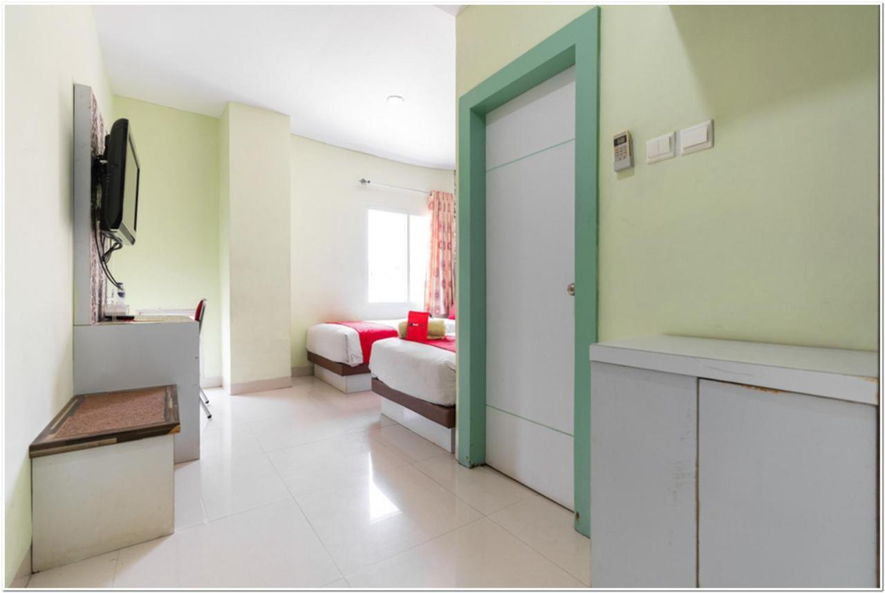 Reddoorz Plus @ Hertasning Area Μακασάρ Εξωτερικό φωτογραφία