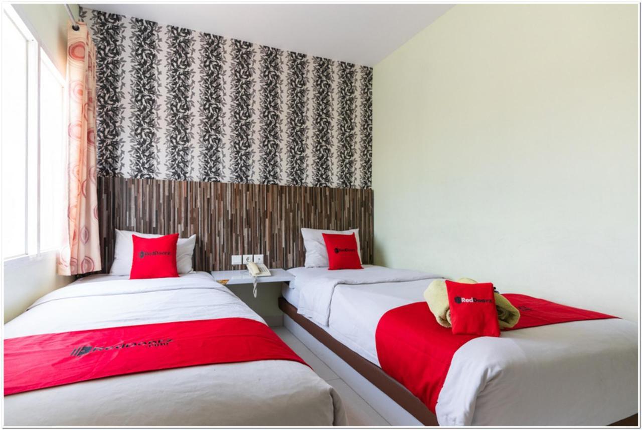 Reddoorz Plus @ Hertasning Area Μακασάρ Εξωτερικό φωτογραφία